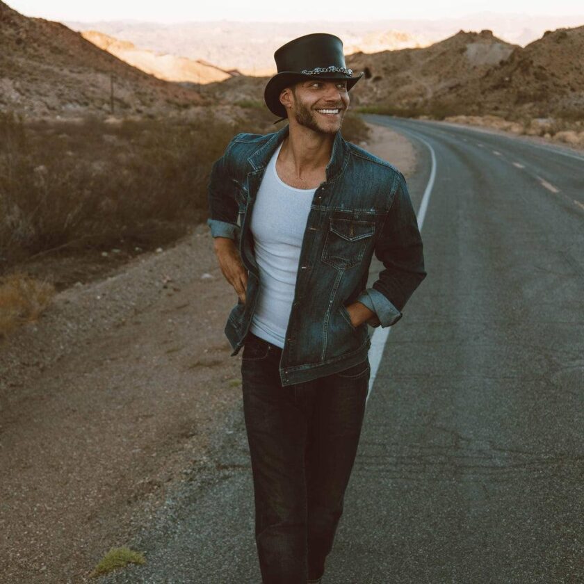 El Dorado 5 Skull | Mens Leather Top Hat with 5 Skull Hat Band - Image 3
