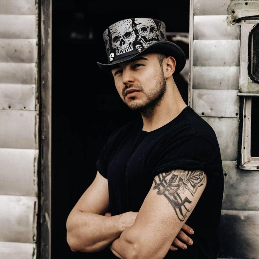 Silver Skull | Mens Leather Top Hat with Skull Hat Band - Image 7
